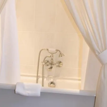 ホテル De France 3*